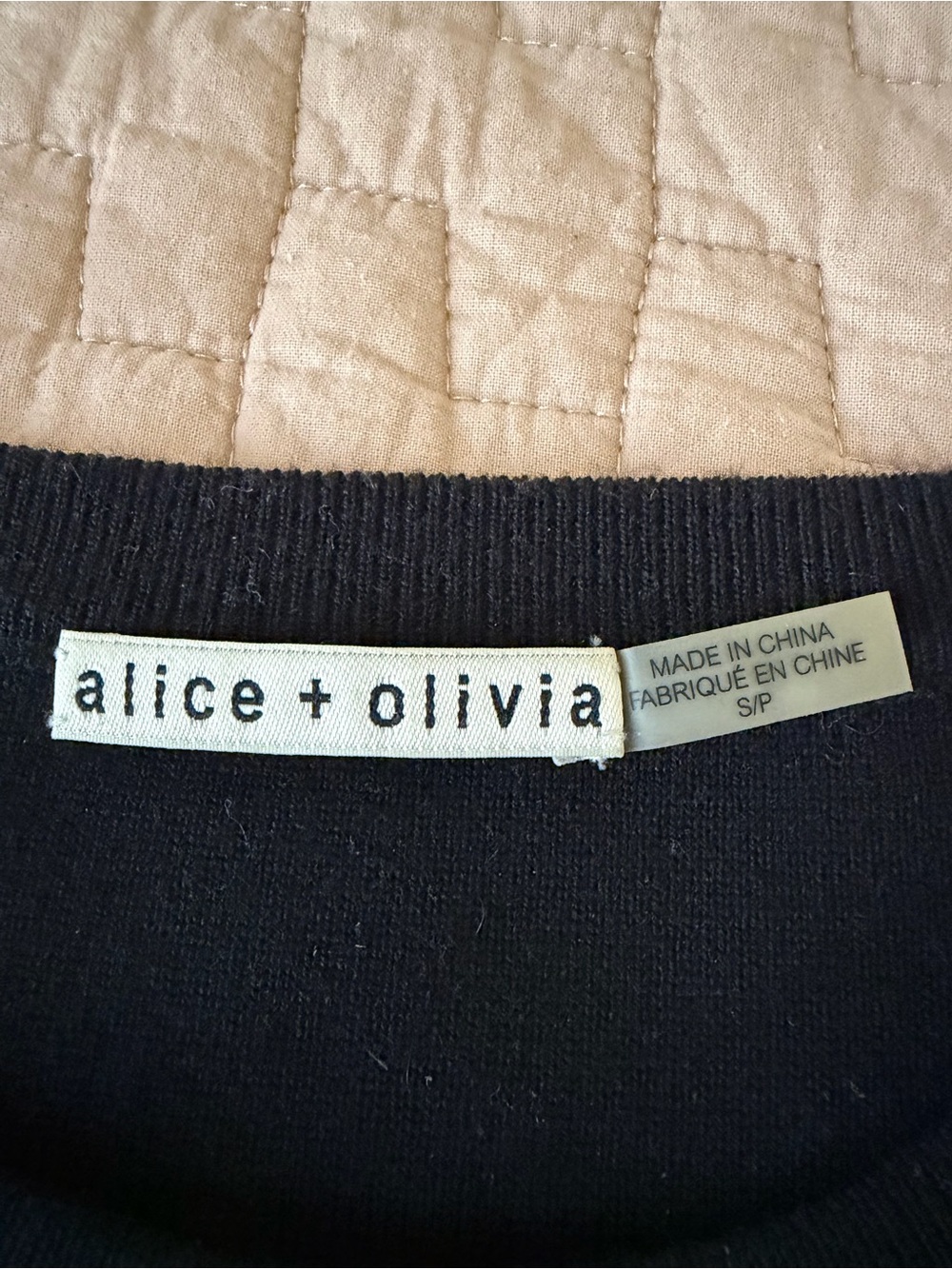 ALICE + OLIVIA Connie "Love" Sweater Size Small - Picture 6 of 6